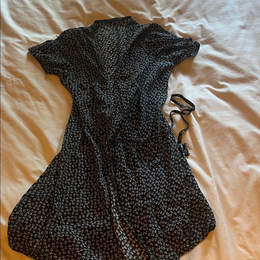 Brandy Melville Black and White Midi Dress